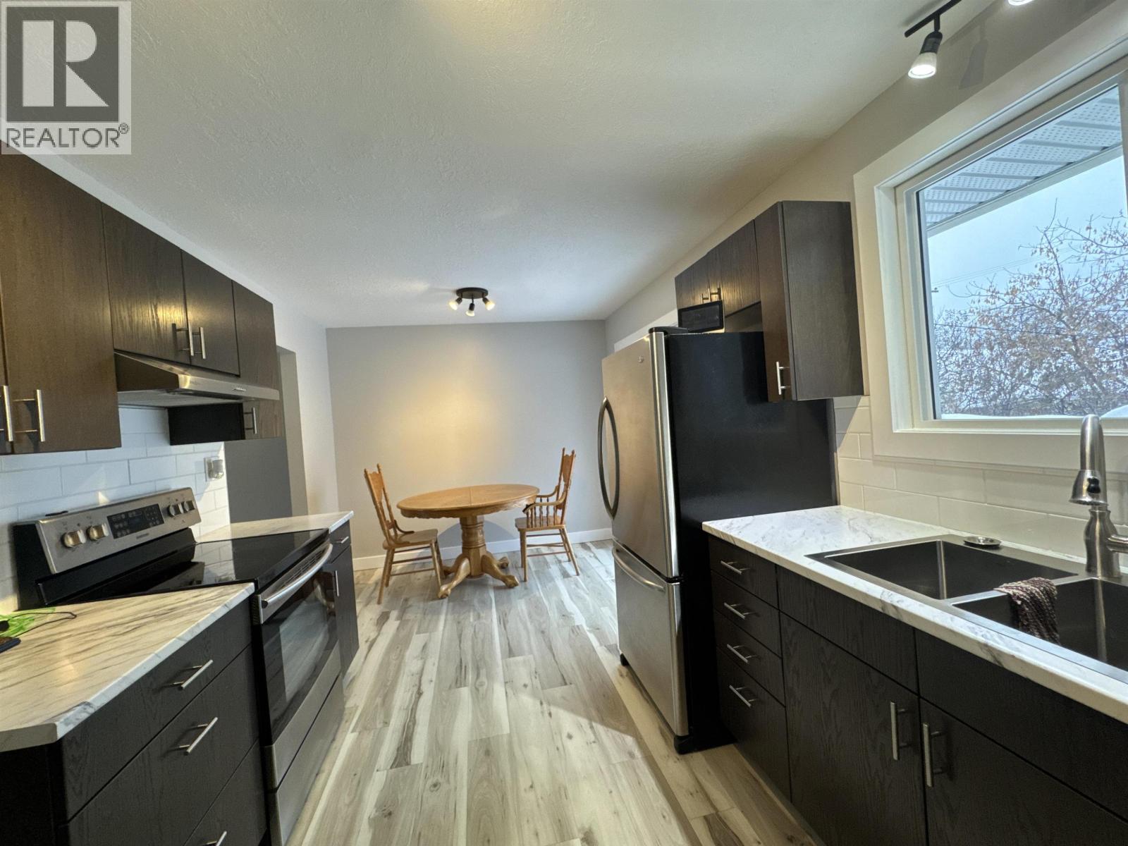 10411 105 Avenue, Fort St. John, British Columbia  V1J 2M7 - Photo 3 - R3078237