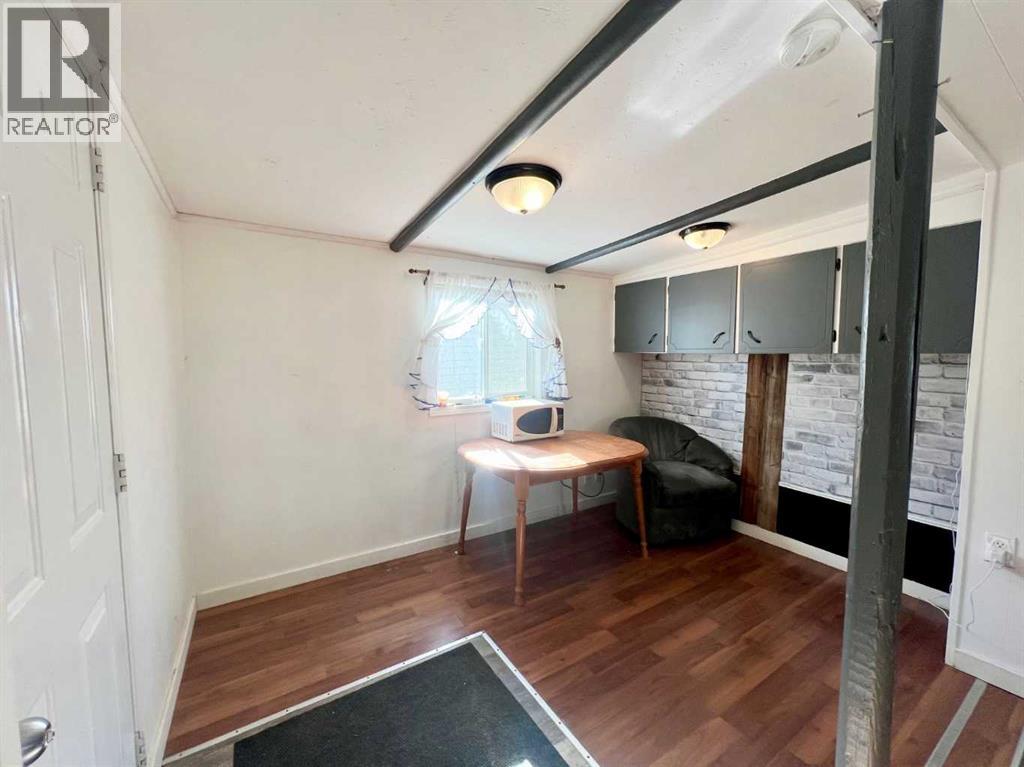 19, 400 1 Street Se, Linden, Alberta  T0M 1J0 - Photo 4 - A2264371