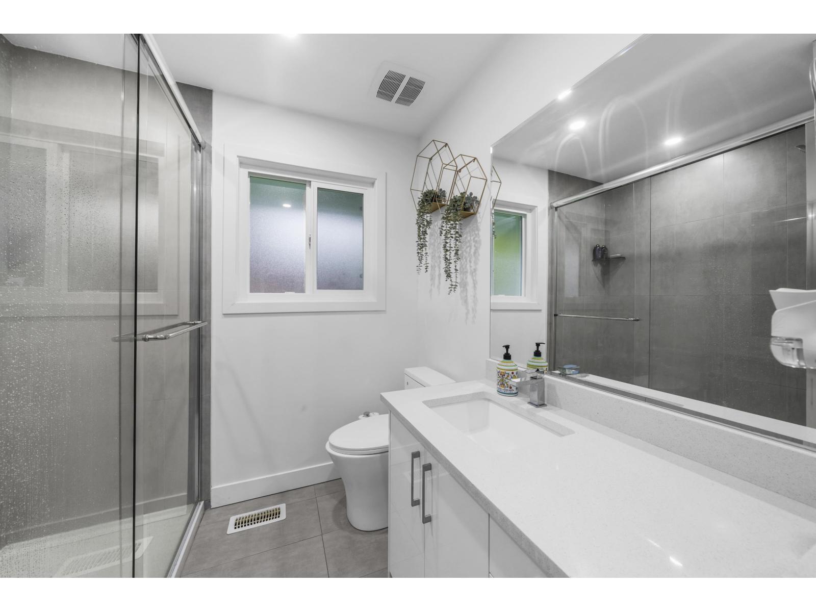 13179 Marine Drive, Surrey, British Columbia  V4A 1E6 - Photo 23 - R3078434