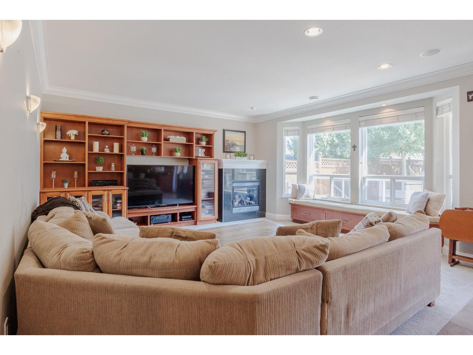 6648 181 Street, Surrey, British Columbia  V3S 9A2 - Photo 11 - R3078342