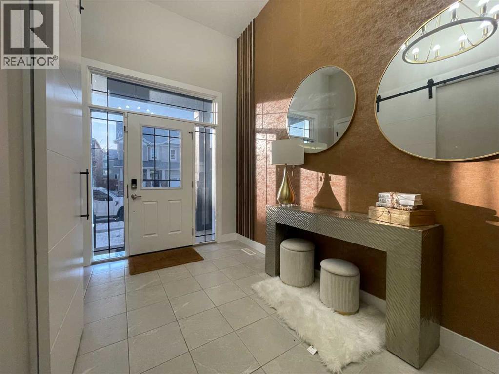 220 Carringham Road Nw, Calgary, Alberta  T3P 1V4 - Photo 2 - A2278406