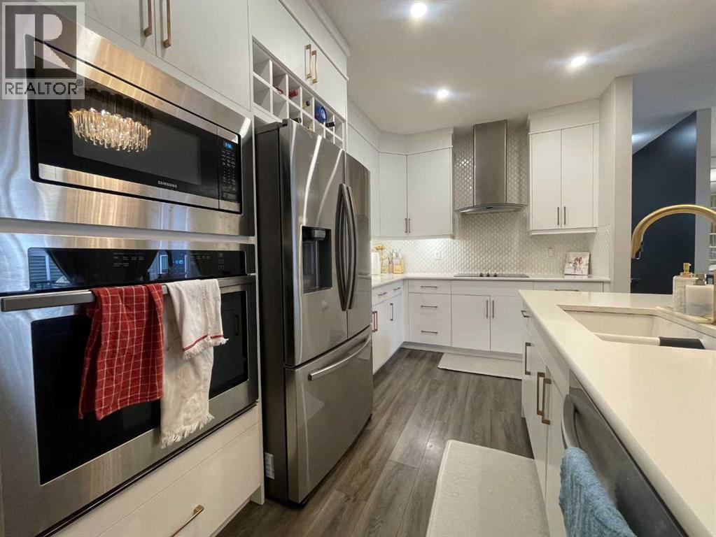 220 Carringham Road Nw, Calgary, Alberta  T3P 1V4 - Photo 9 - A2278406