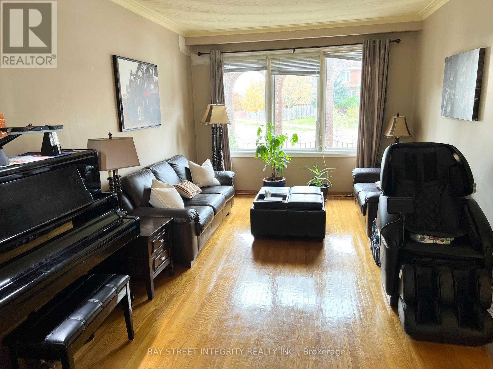 61 Morbank Drive, Toronto, Ontario  M1V 2M1 - Photo 12 - E12688620