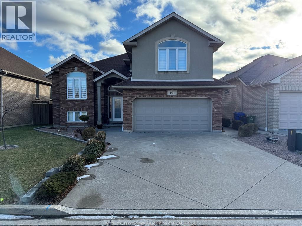 MLS# 26000886: 191 DIANE, Lakeshore, Canada