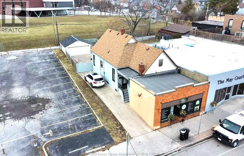 MLS# 26000870: 1116 WYANDOTTE East, Windsor, Canada