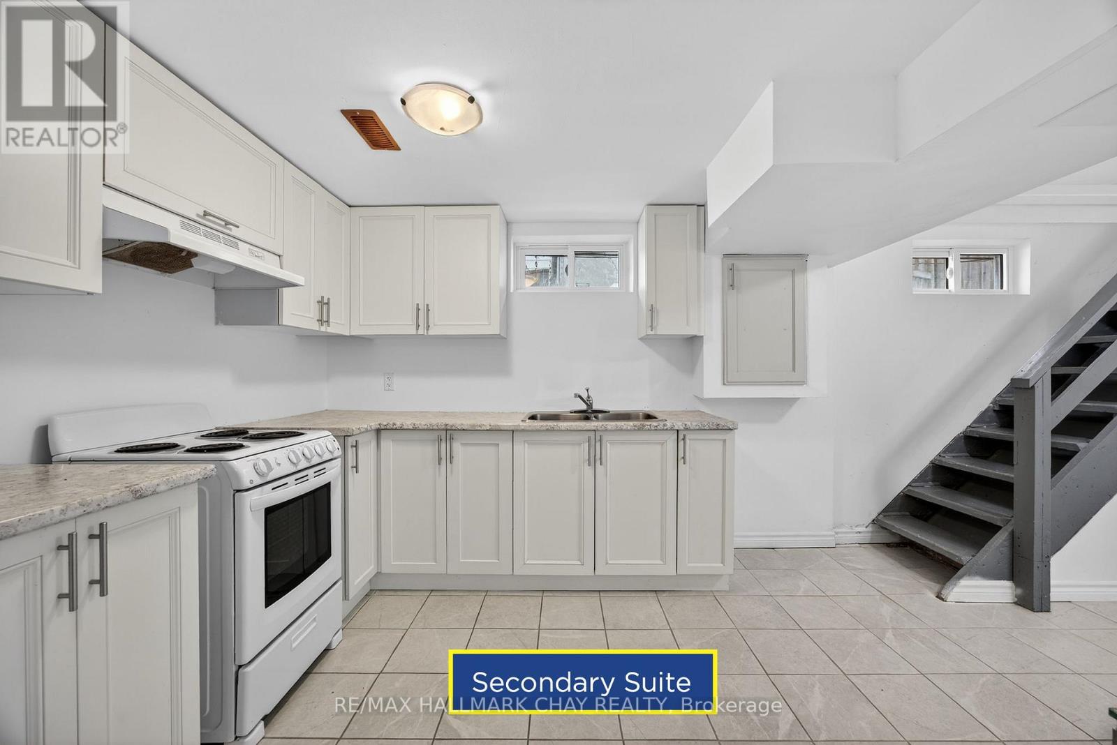 8 Newton Street, Barrie, Ontario  L4M 3N3 - Photo 14 - S12688574