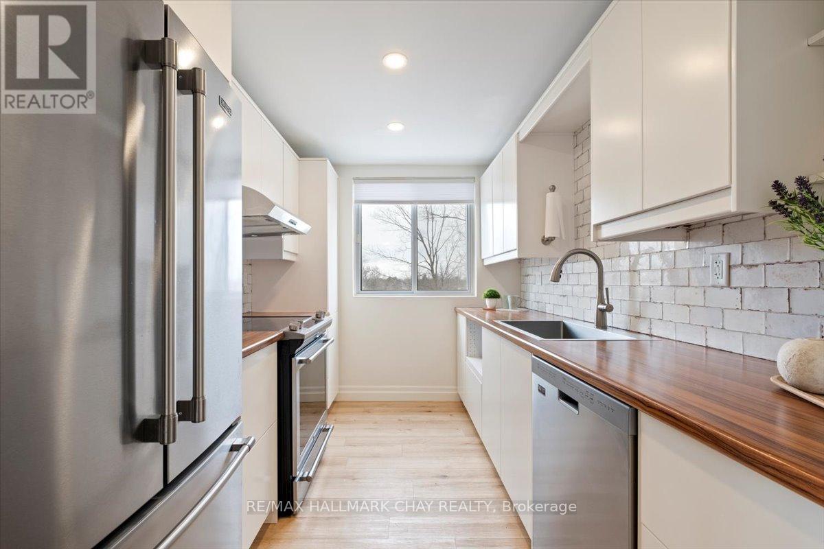 706 - 414 Blake Street, Barrie, Ontario  L4M 5J7 - Photo 12 - S12688576