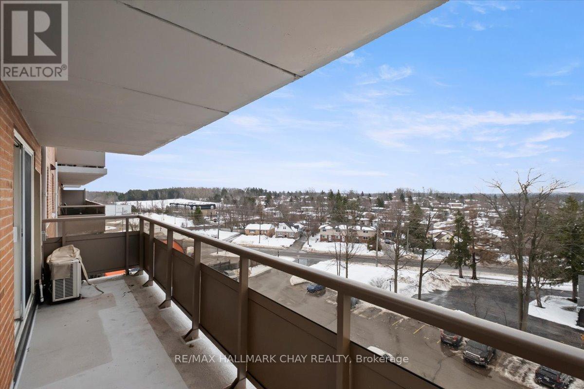 706 - 414 Blake Street, Barrie, Ontario  L4M 5J7 - Photo 32 - S12688576