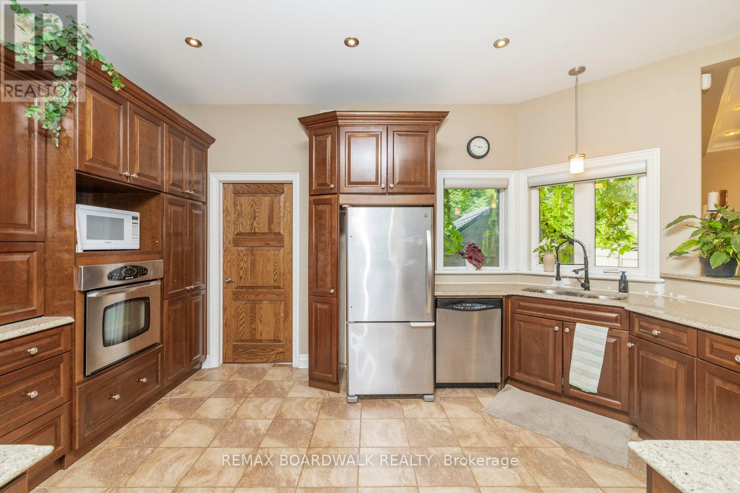 2188 Robertson Road, Ottawa, Ontario  K2H 5Z1 - Photo 24 - X11979263