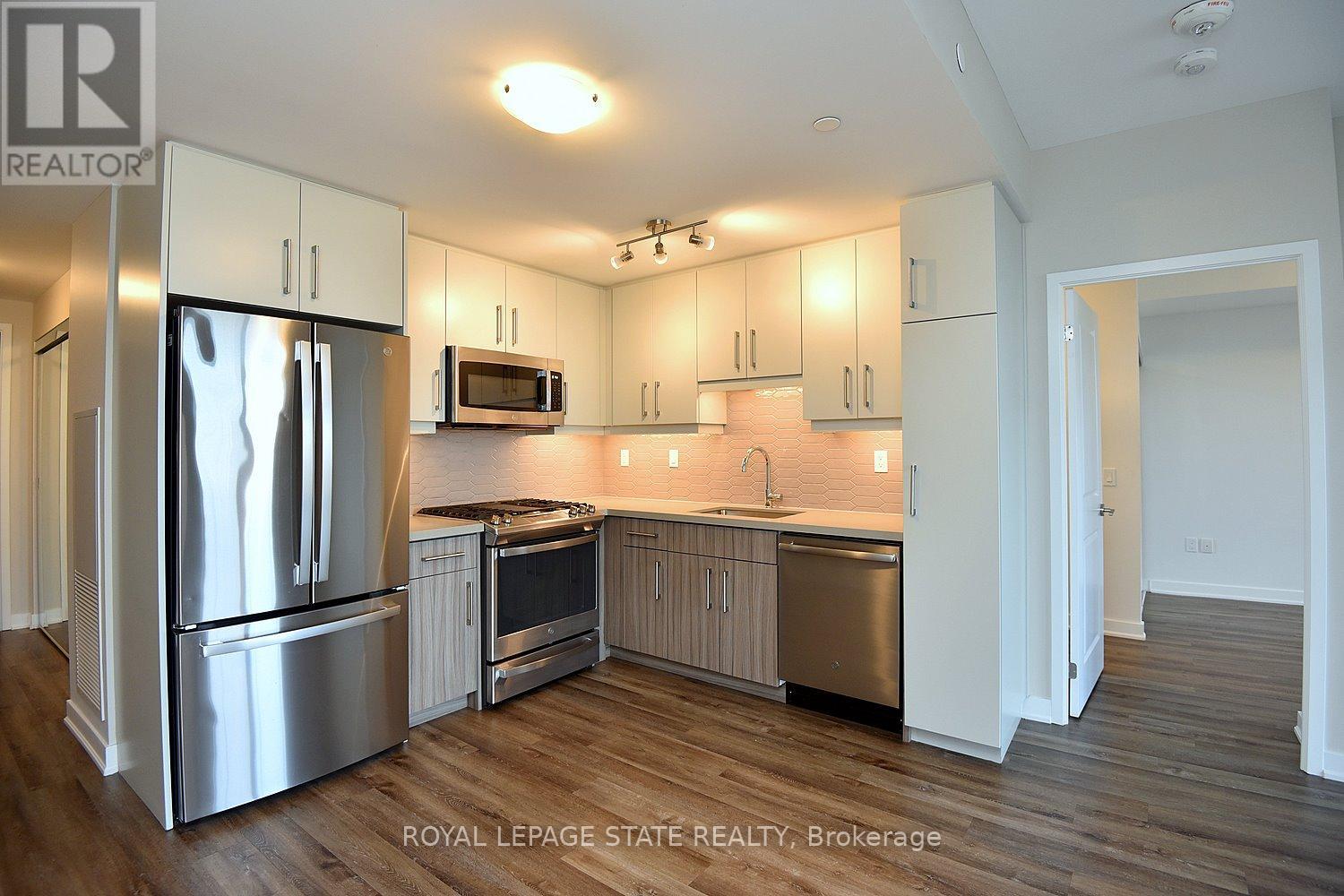 1301 - 2007 James Street, Burlington, Ontario  L7R 0G7 - Photo 14 - W12688594