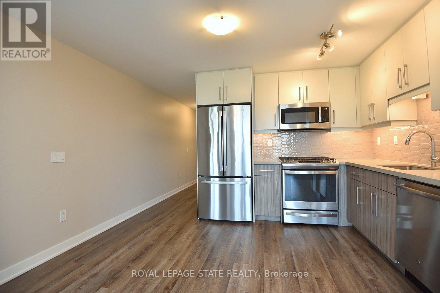 1301 - 2007 James Street, Burlington, Ontario  L7R 0G7 - Photo 15 - W12688594