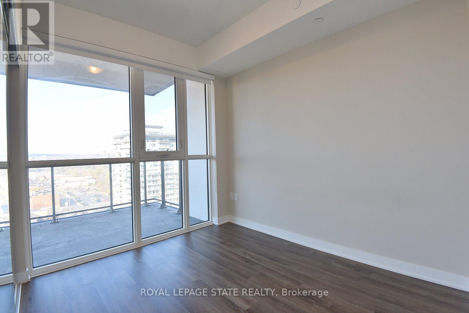 1301 - 2007 James Street, Burlington, Ontario  L7R 0G7 - Photo 25 - W12688594