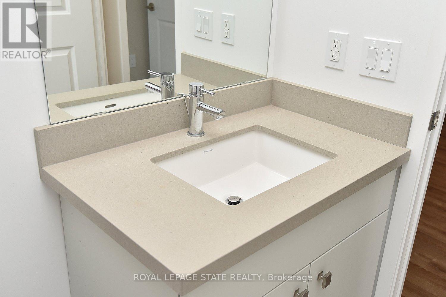 1301 - 2007 James Street, Burlington, Ontario  L7R 0G7 - Photo 27 - W12688594