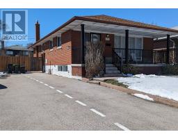 UPPER - 240 WELLESWORTH DRIVE, Toronto, Ontario