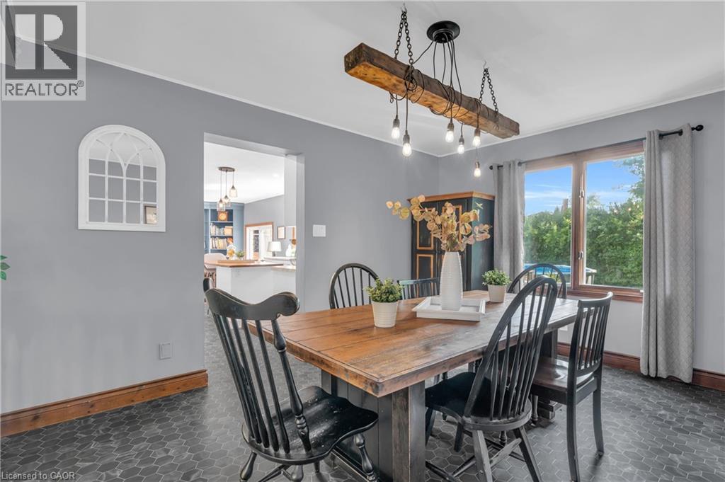 21 Burwell Road, Stratford, Ontario  N5A 7R2 - Photo 9 - 40765645