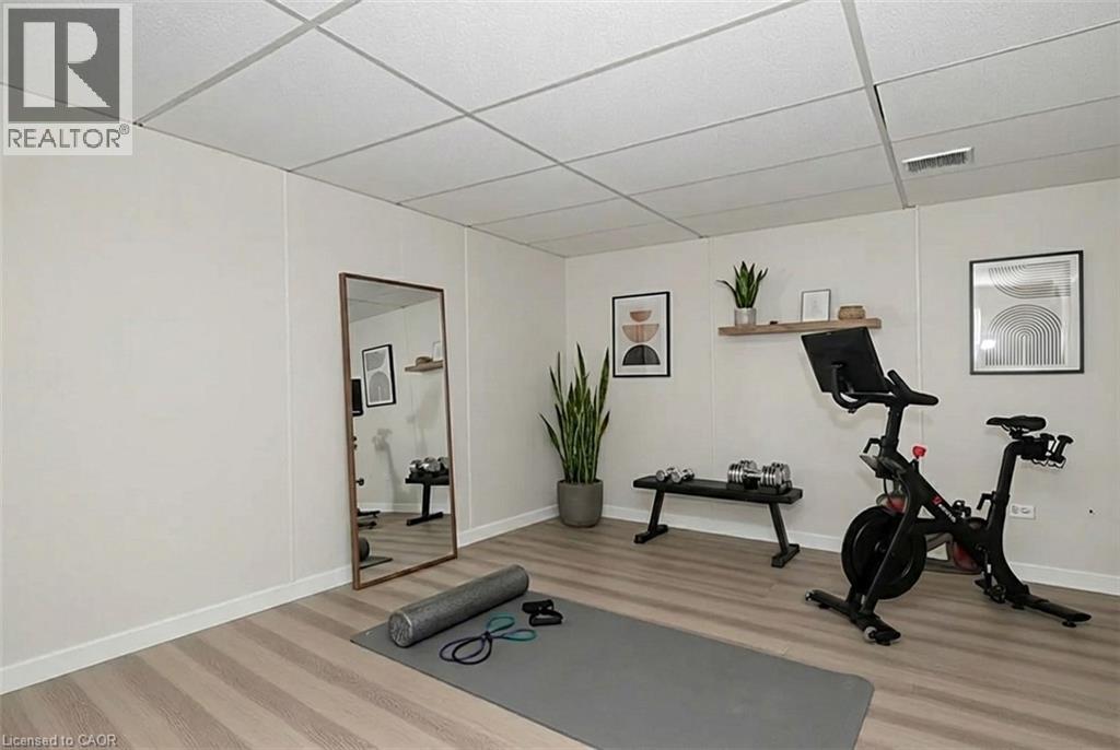 6 Ridley Avenue, Welland, Ontario  L3B 4G1 - Photo 5 - 40797608