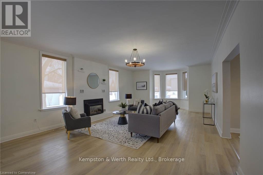 34 Queen Street, Huron East, Ontario  N0G 1H0 - Photo 14 - X12467480