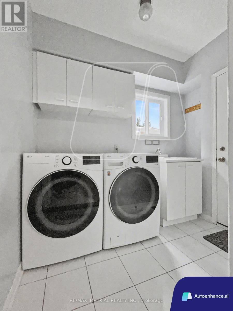 493 Blackstock Road, Newmarket, Ontario  L3Y 8H6 - Photo 16 - N12683302