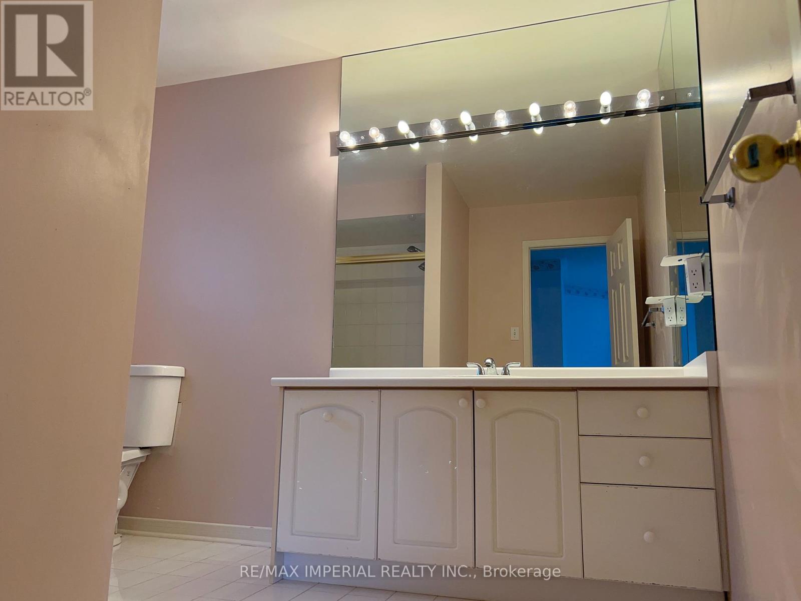 493 Blackstock Road, Newmarket, Ontario  L3Y 8H6 - Photo 19 - N12683302