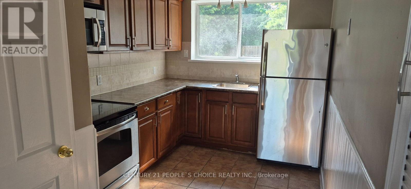 88 Vista Boulevard, Mississauga, Ontario  L5M 1V7 - Photo 2 - W12657098