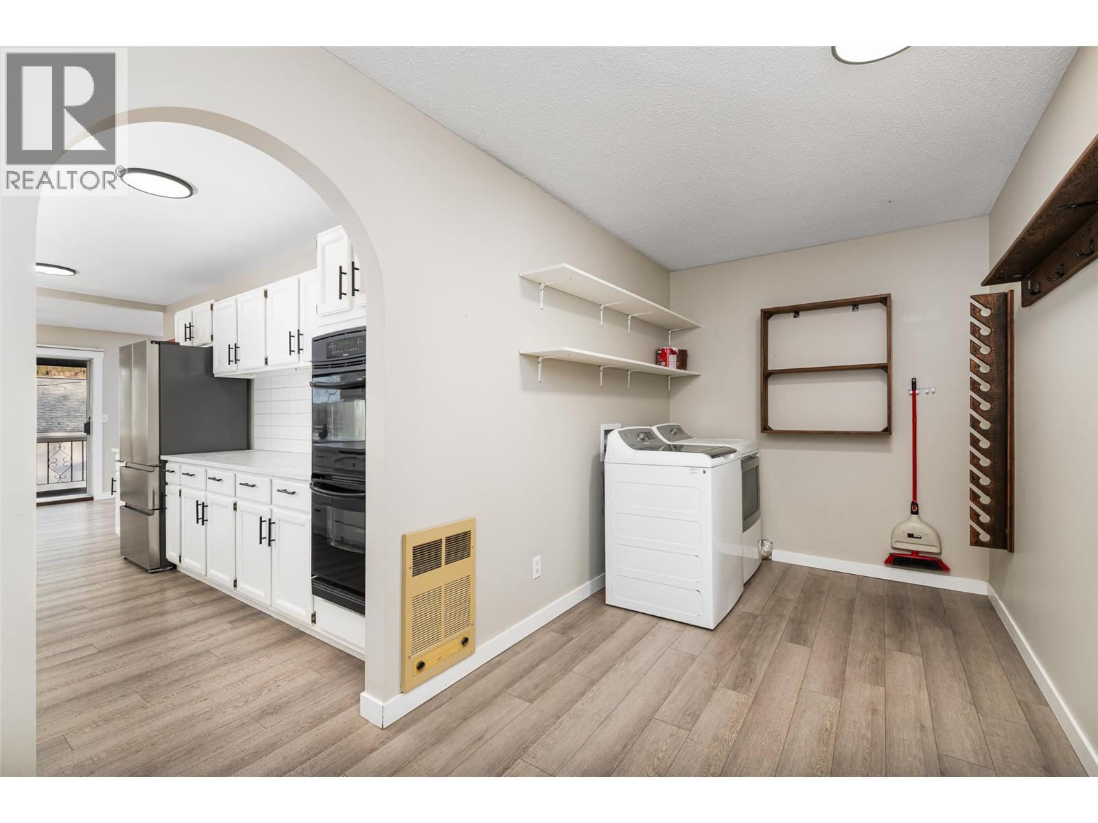 703 11th Avenue N, Creston, British Columbia  V0B 1G4 - Photo 24 - 10372190