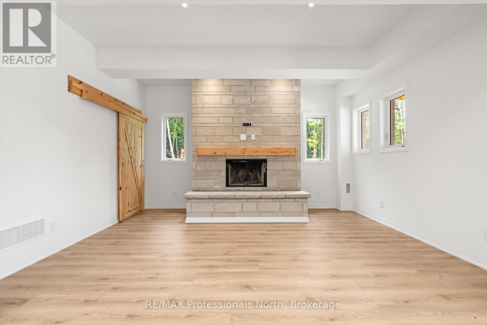 1076 Angel Road, Dysart Et Al (Guilford), Ontario  K0M 1M0 - Photo 26 - X12688670