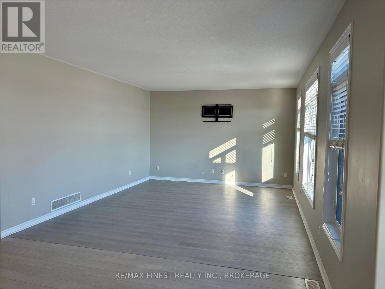 1621 Brookedayle Avenue, Kingston, Ontario  K7P 0S8 - Photo 9 - X12688804