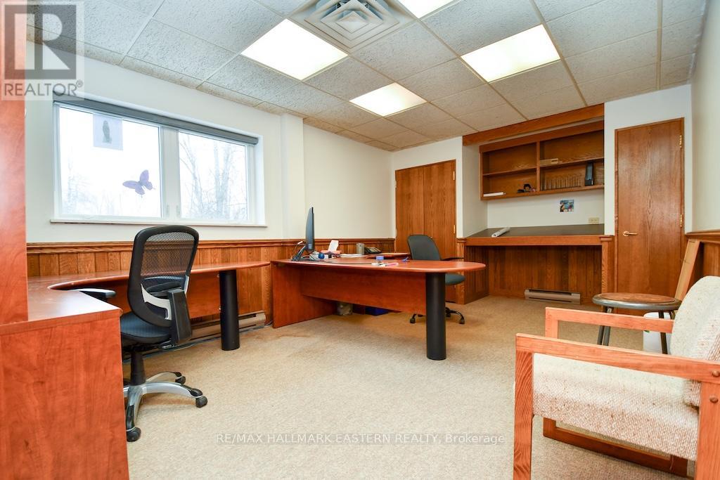 1970 Brown Line, Cavan Monaghan, Ontario  K9J 6Z9 - Photo 14 - X12688728