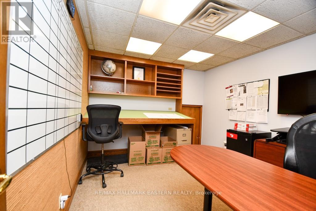 1970 Brown Line, Cavan Monaghan, Ontario  K9J 6Z9 - Photo 17 - X12688728