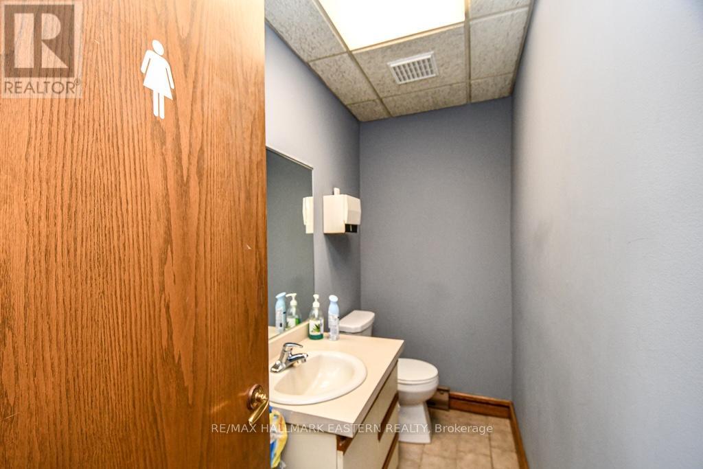 1970 Brown Line, Cavan Monaghan, Ontario  K9J 6Z9 - Photo 26 - X12688728