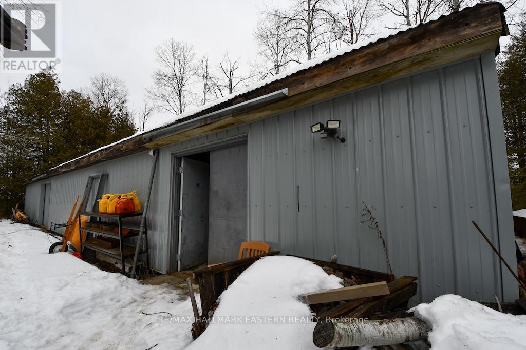 1970 Brown Line, Cavan Monaghan, Ontario  K9J 6Z9 - Photo 31 - X12688728