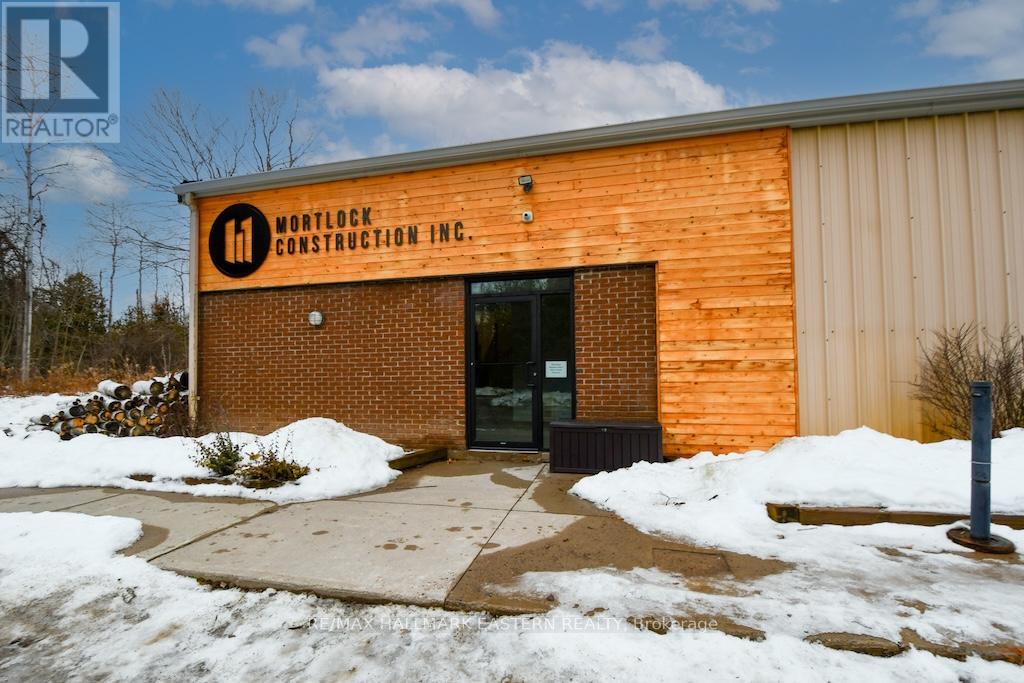 1970 Brown Line, Cavan Monaghan, Ontario  K9J 6Z9 - Photo 40 - X12688728