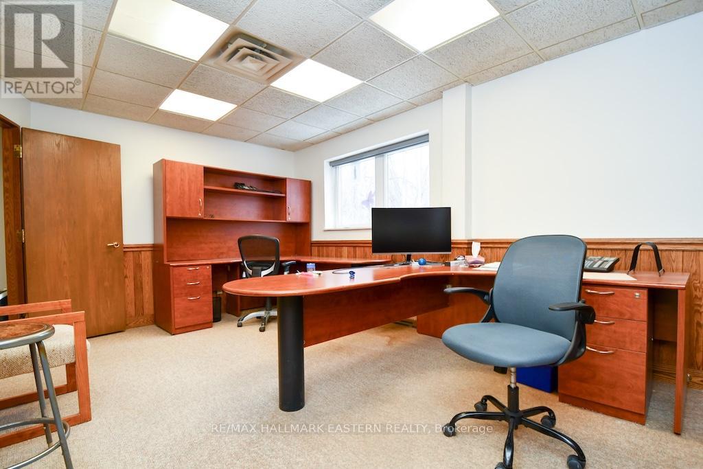 1970 Brown Line, Cavan Monaghan, Ontario  K9J 6Z9 - Photo 6 - X12688728