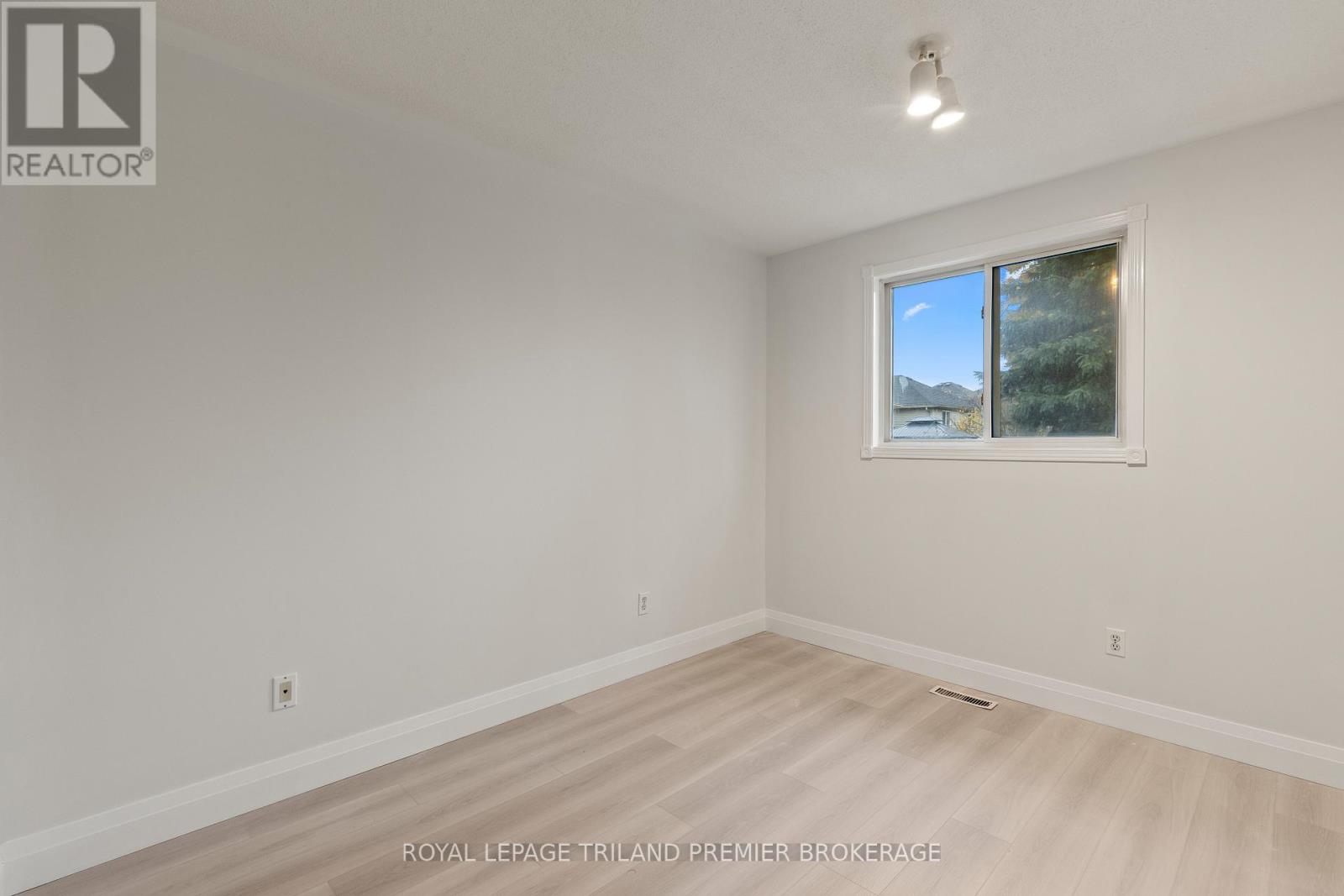 408 Brookhaven Place, London East, Ontario  N5Y 5N5 - Photo 15 - X12688734