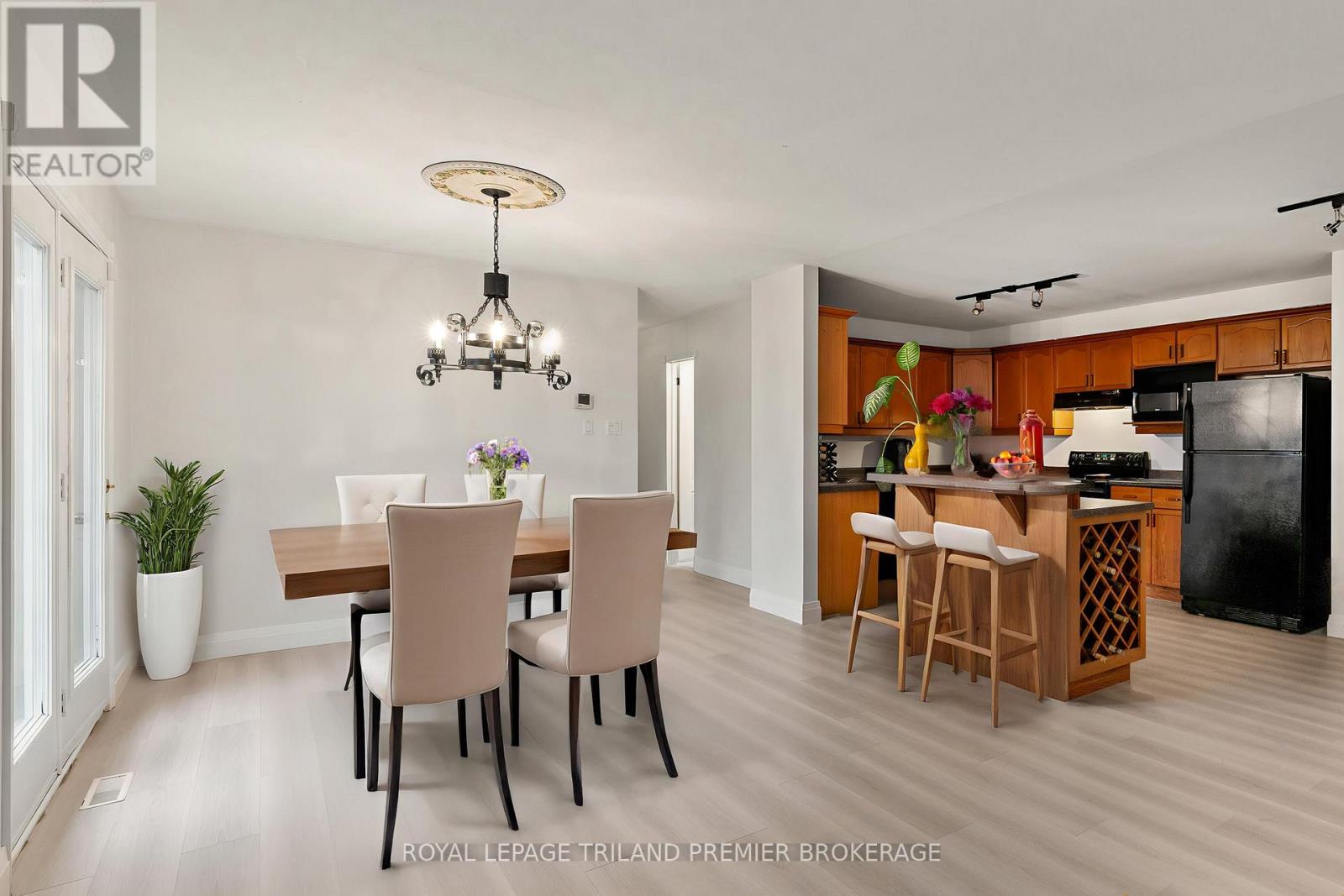 408 Brookhaven Place, London East, Ontario  N5Y 5N5 - Photo 6 - X12688734