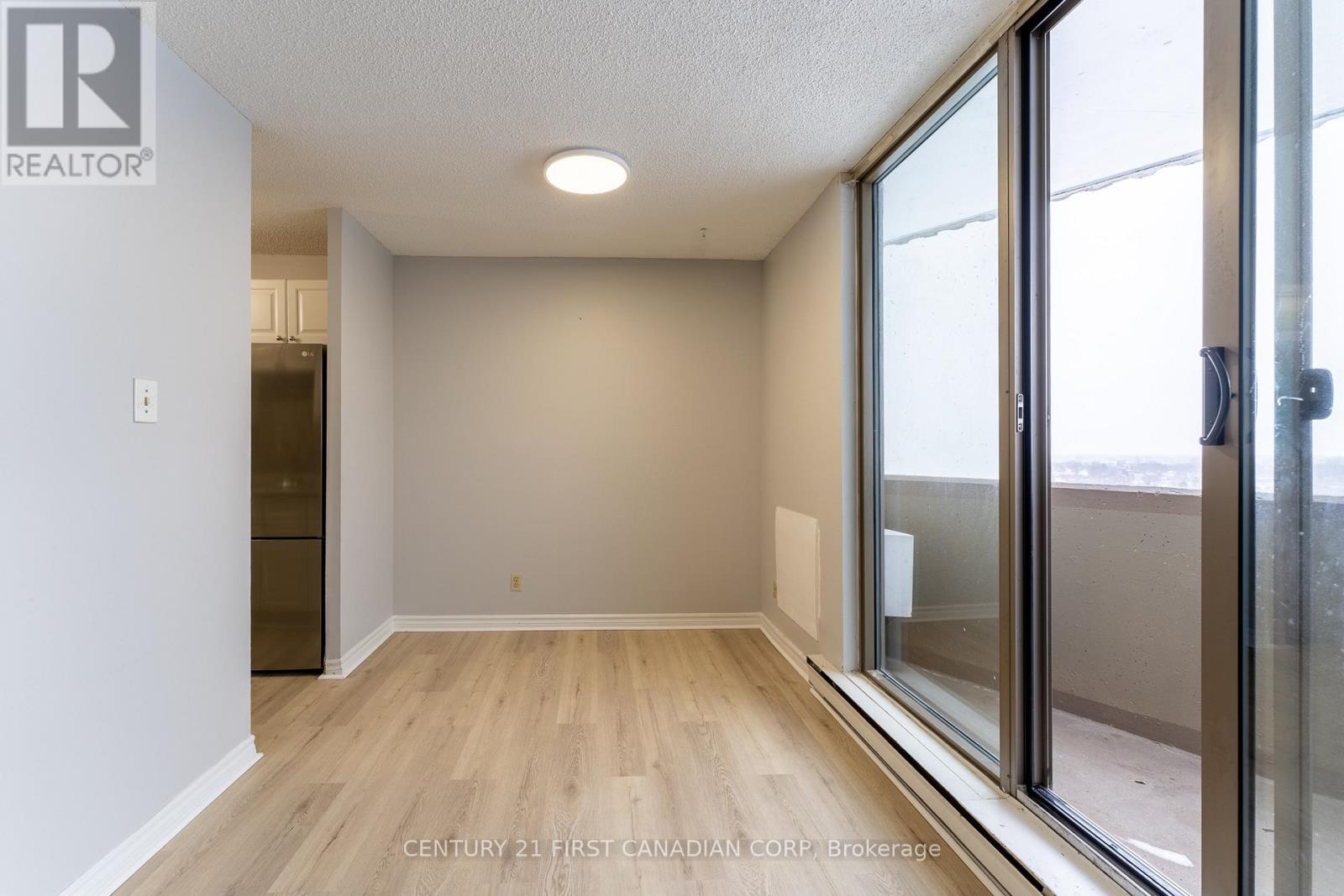 1002 - 1103 Jalna Boulevard, London South, Ontario  N6E 2W8 - Photo 5 - X12688762