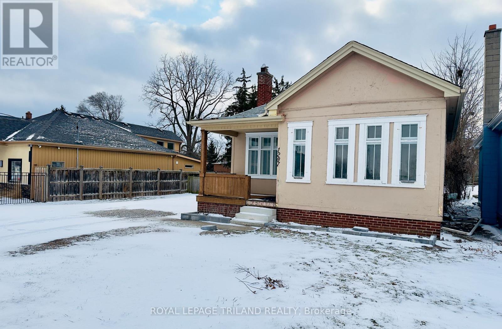 1287 Dundas Street, London East, Ontario  N5W 3B3 - Photo 2 - X12688796