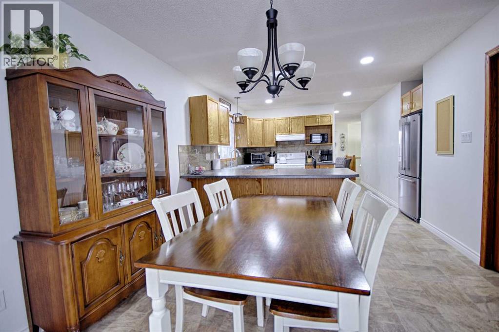 46 Heritage Crescent W, Lethbridge, Alberta  T1k 6X2 - Photo 8 - A2275739