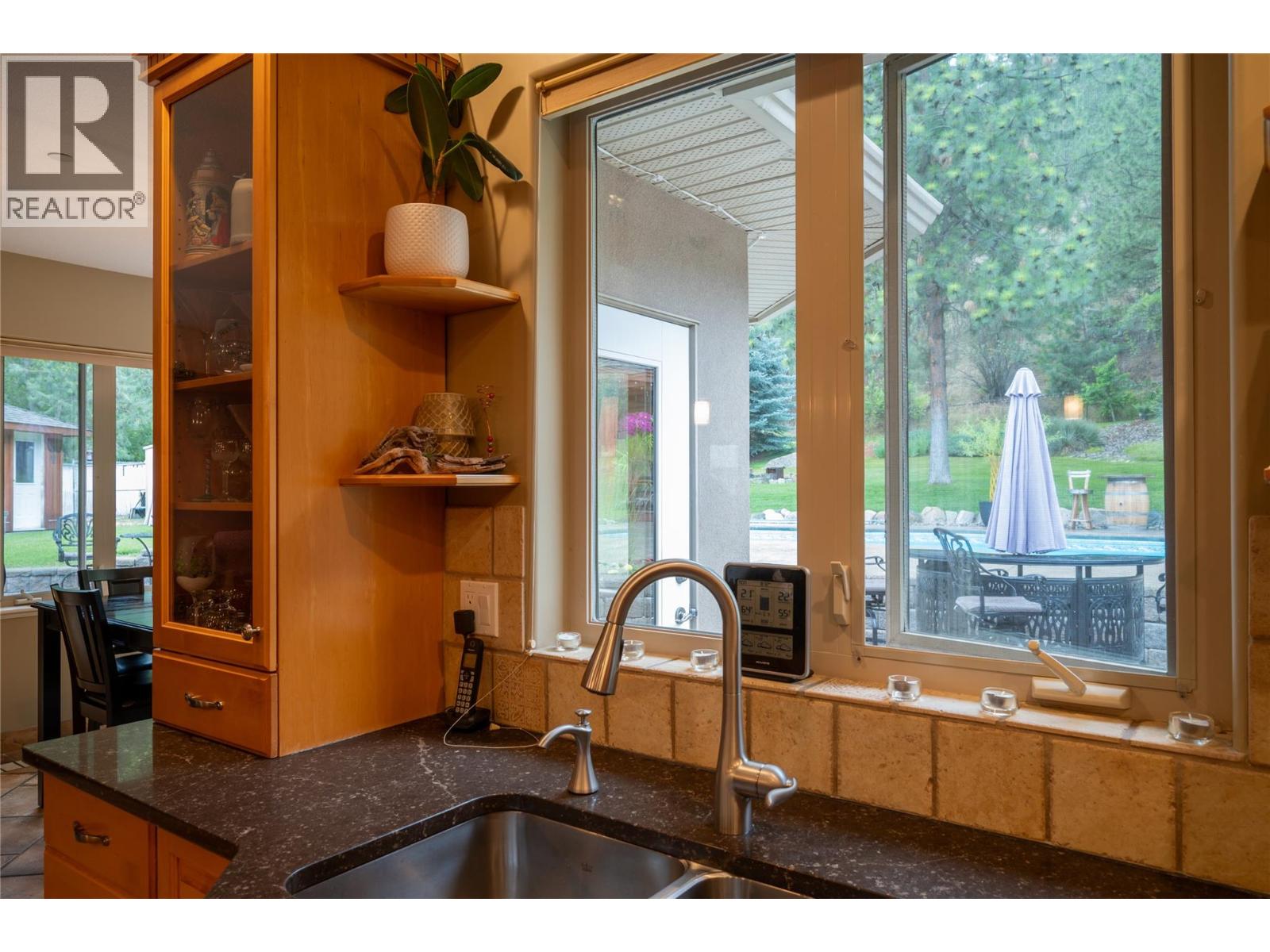 585 Coyote Drive, Kamloops, British Columbia  V2C 6T9 - Photo 21 - 10372533