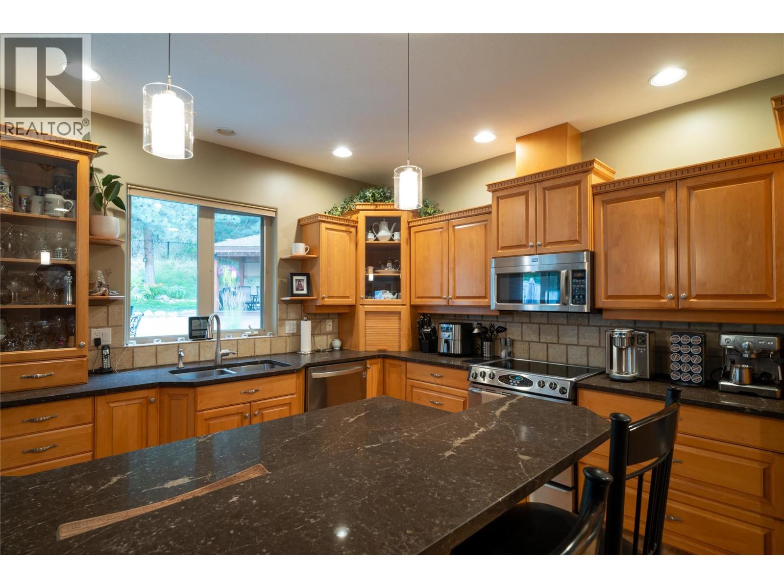 585 Coyote Drive, Kamloops, British Columbia  V2C 6T9 - Photo 16 - 10372533