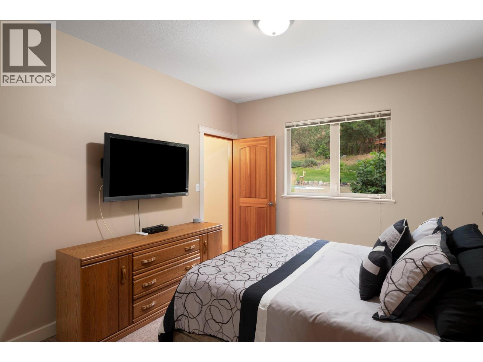 585 Coyote Drive, Kamloops, British Columbia  V2C 6T9 - Photo 28 - 10372533