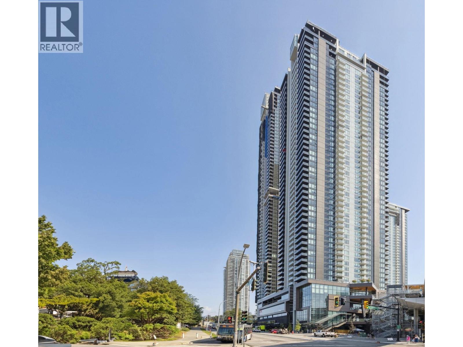 811 2186 Gilmore Avenue, Burnaby, British Columbia  V5C 0N7 - Photo 1 - R3078277