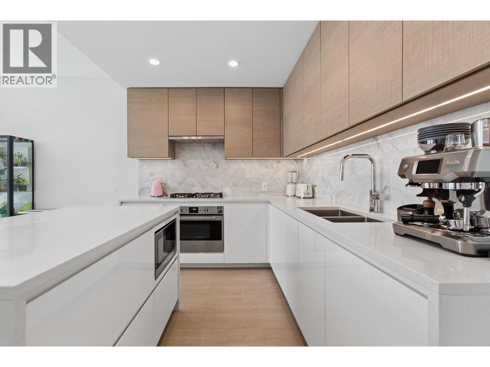 811 2186 Gilmore Avenue, Burnaby, British Columbia  V5C 0N7 - Photo 11 - R3078277