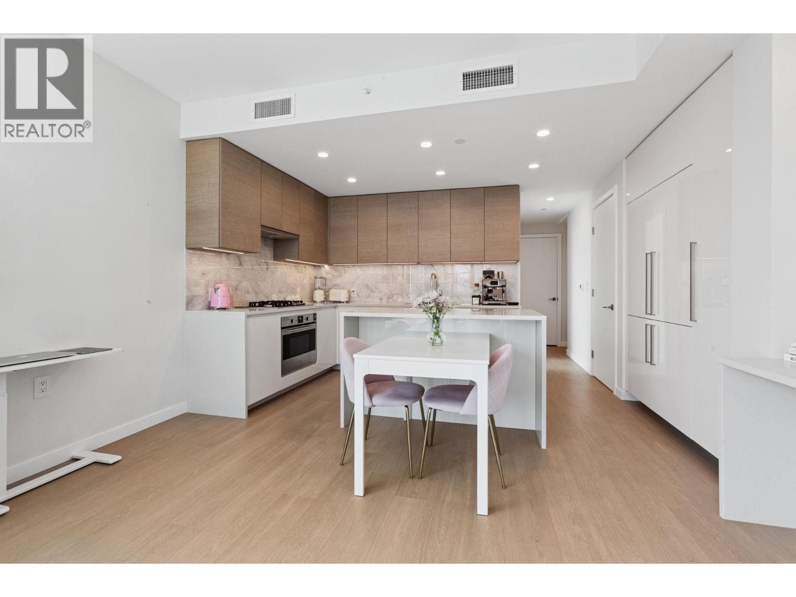 811 2186 Gilmore Avenue, Burnaby, British Columbia  V5C 0N7 - Photo 9 - R3078277