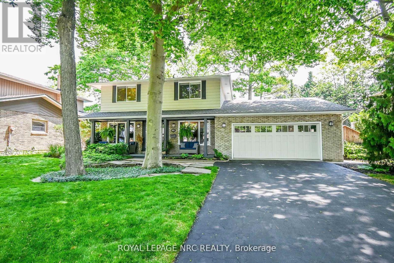 7077 Ridgewood Crescent, Niagara Falls, Ontario  L2J 2C2 - Photo 2 - X12688744