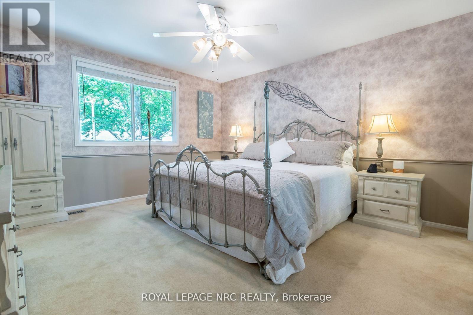 7077 Ridgewood Crescent, Niagara Falls, Ontario  L2J 2C2 - Photo 26 - X12688744