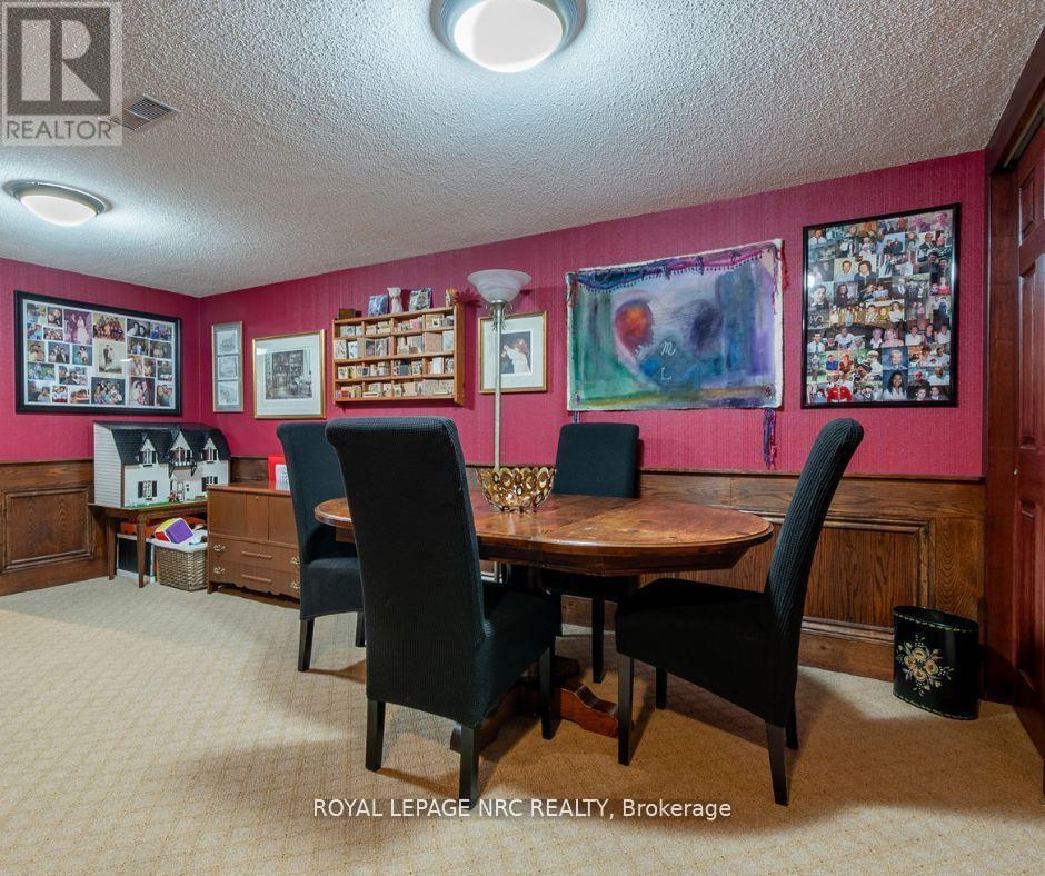 7077 Ridgewood Crescent, Niagara Falls, Ontario  L2J 2C2 - Photo 36 - X12688744