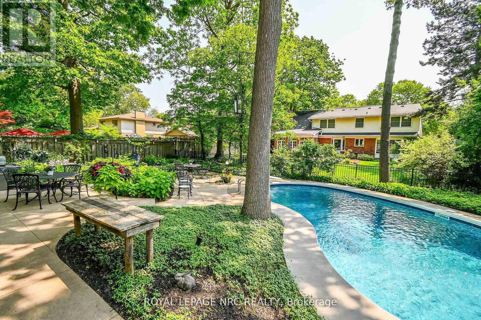 7077 Ridgewood Crescent, Niagara Falls, Ontario  L2J 2C2 - Photo 41 - X12688744