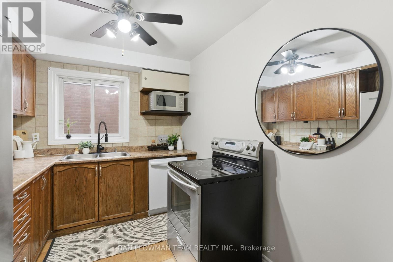 312 Sheffield Court, Oshawa, Ontario  L1J 8J3 - Photo 7 - E12611446