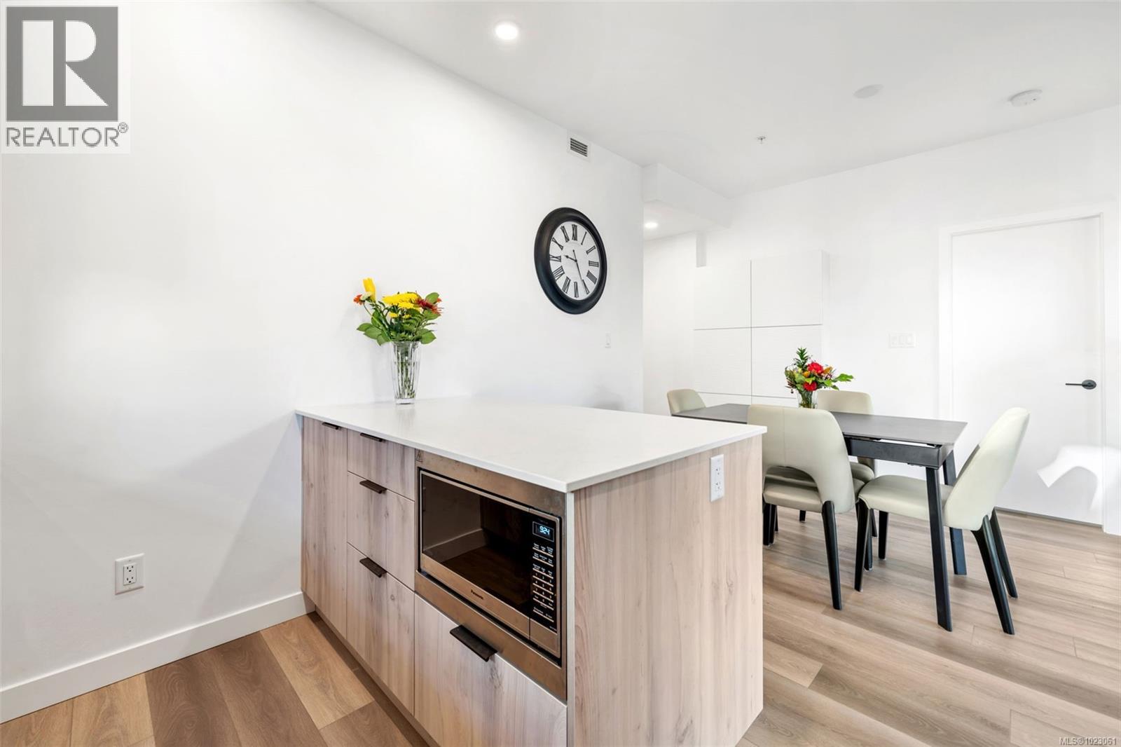 100 3564b Ryder Hesjedal Way, Colwood, British Columbia  V9C 0V3 - Photo 13 - 1023061